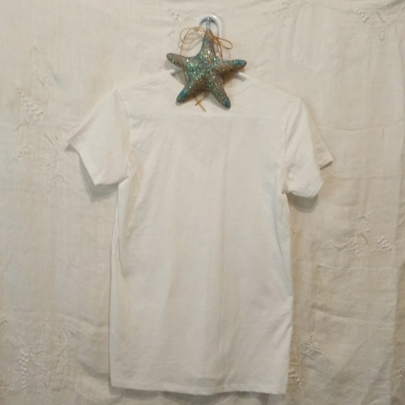 1 SM. Left NWOT 100% Cotton V-Neck Soft Tee - Picture 5 of 5